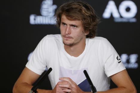 zverev01-epa-roman-pilipey.jpg