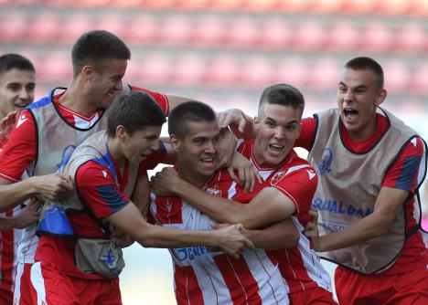 zvezda-u19olympiacos-u19-01.jpg