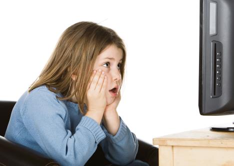 stockphotoshotofayoungchildwatchingtv50331178-17-03-2020.jpg