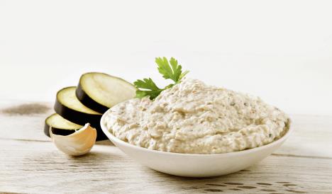 stockphototraditionaleggplantgreekspread252333052.jpg