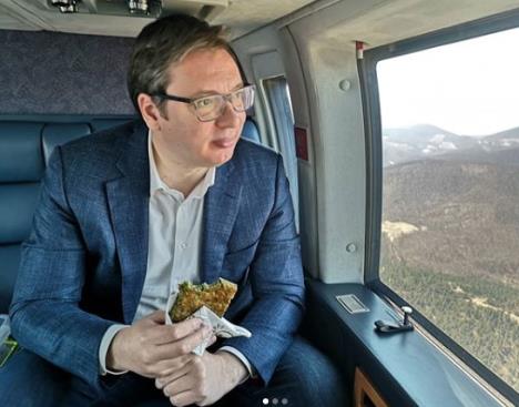 vucic-heli-pita-foto-insta.jpg