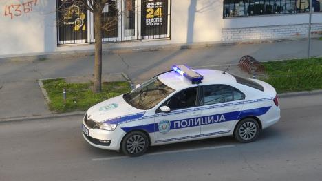 riogorozno-se-kontrolisao-policijski-cas-foto-s.u..jpg