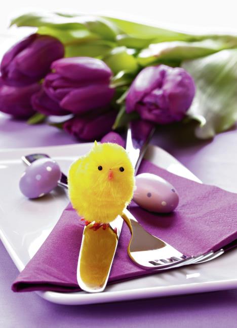 stockphotoeastertablesettingwithbiddyandcutlery71645842.jpg