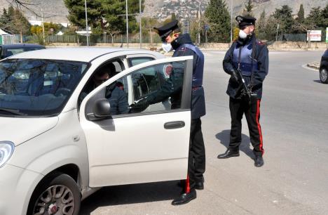 profimedia0507786041-palermo-policija.jpg