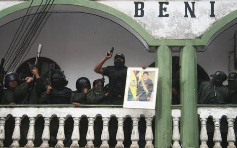 pobuna-bolivijska-policija.jpg