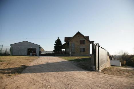 OVO JE LUKS KUĆA U TITELU KOJU JE VELJKO DOBIO U MIRAZ! Ne spava kod tasta i tašte, sa Bogdanom uživa u ovoj RASKOŠI