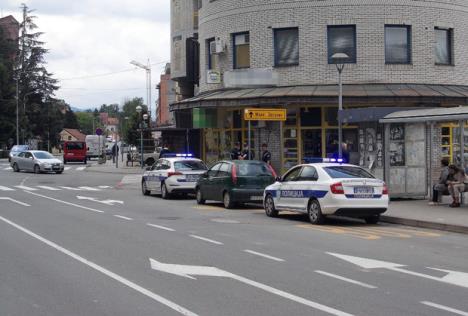 banja-koviljaca--policija-u-centru-mesta.jpg