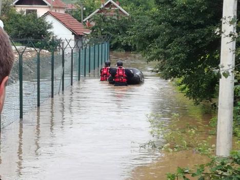 poplave-spasavanje.jpg