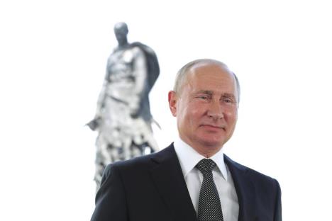 w-56185189-vladimir-putin.jpg