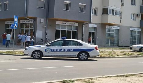 policiaj-banka-700.jpg