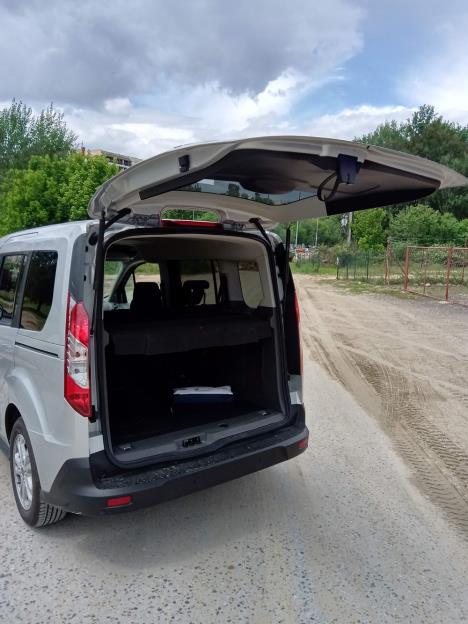 ford-connect-tourneo-7.jpg