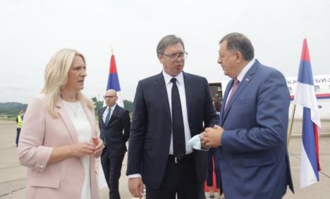 vucic-dodik-banjaluka-pomoc-foto-kabinet-predsednika-rs-3.jpg