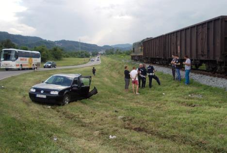 loznica--voz-u-automobil.jpg