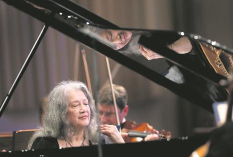 martha-argerich-epa.jpg
