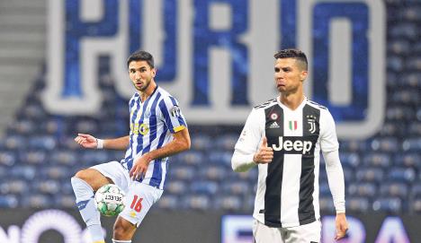 kombo-grujic-ronaldo-porto-juventus.jpg