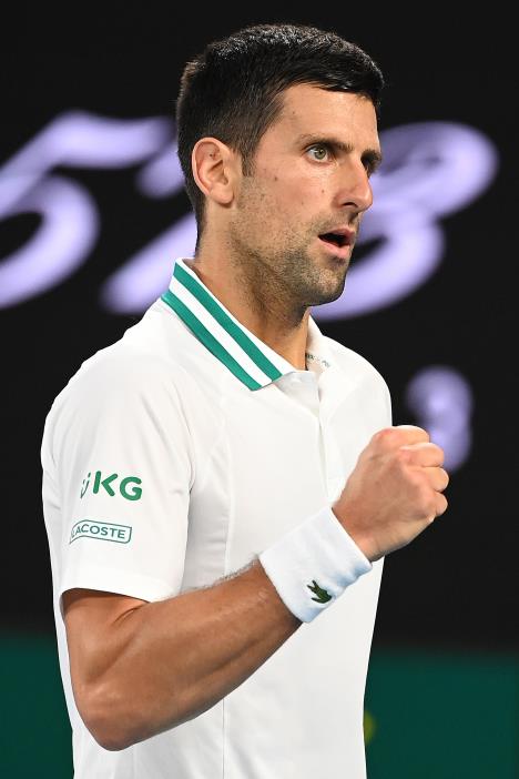 novak02-epa-dave-hunt.jpg