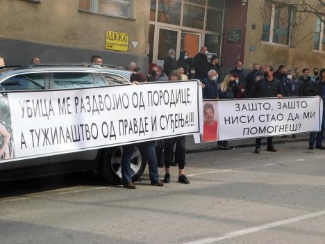 loznica--protest.jpg