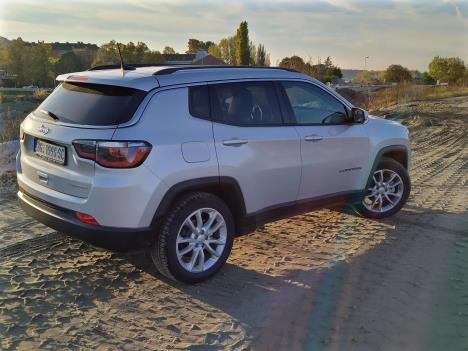 jeep-compass-2020-7.jpg