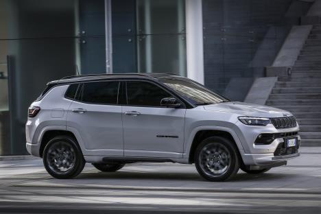 4.-new-jeep-compass-s-4xe.jpg