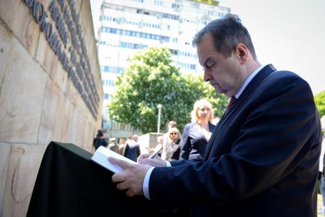 dacic-kisic-dan-pobede--1.jpg