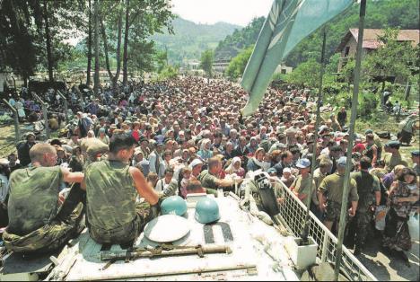 0803-srebrenica---july-13-1995-ap-anonymous.jpg