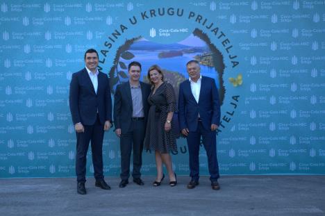 vlasina-u-krugu-prijatelja.jpg