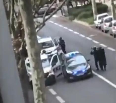 pariz-policija.jpg