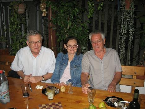 nikola-neskovic--sestra-mirjana-neskovic-soldic-i-brat-zelimir-zilnik-2013--copy.jpg