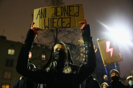 poljska-protest-zakon-o-abortusu-2.jpg