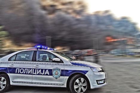 policija-policijsko-vozilo-patrolna-kola-pozar-rotacija--foto--dado-djilas.jpg