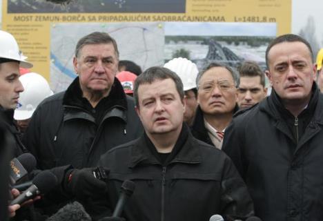 ivica-dacic-u-obilasku-mosta-zemunborca.jpg