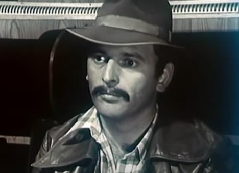 Slobodan Đurić sa šeširom, crno bela fotografija