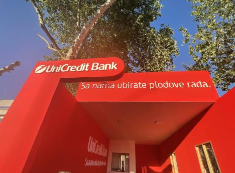 unicredit-bank-na-sajmu-poljoprivrede.jpg