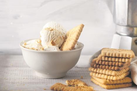 stockphotoicecreamandbiscuitsonwoodenbackgroundrusticstyle551053603.jpg