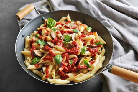 pasta-sa-povrcem-shutterstock-525309349.jpg