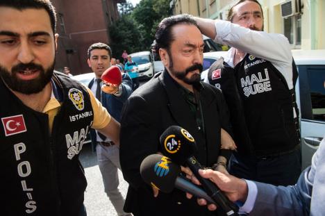 adnan-oktar-profimedia0377499894.jpg