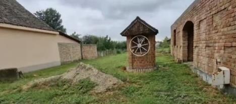 "DNEVNI BORAVAK JE VELIČINE STANA" Ovako izgleda Lunina i Markova vikendica u Mramorku: Imaćemo i kapiju na dugme!