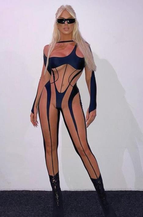 jelenakarleusa-3.jpg