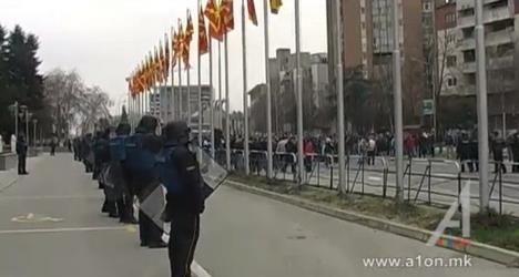 skoplje-neredi-protesti.jpg