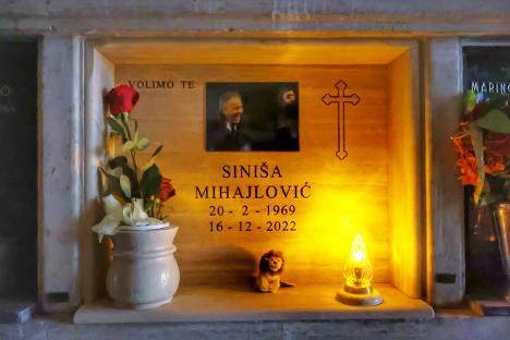 grobno-mesto-sinisa-mihajlovic-foto-ataimages-3.jpg