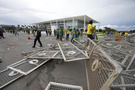 brazil05-ap-eraldo-peres.jpg