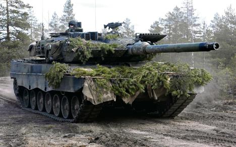 leopard2ap01-ap.jpg