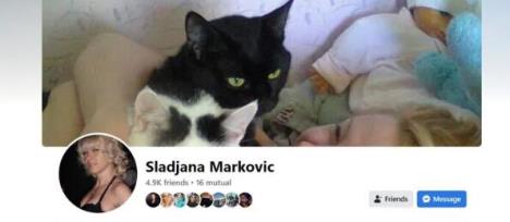 Pevačica ostala nepokretna nakon pokušaja samoubistva