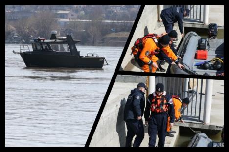 ada-huja-potraga--prevrtanje-camca-dunav-recna-policija-foto-zorana-jevtic.jpg