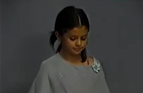 selena-gomez-kao-dete-foto-youtube.jpg