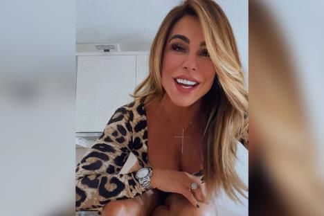 Andrea Sanšajn u tigrastoj majici