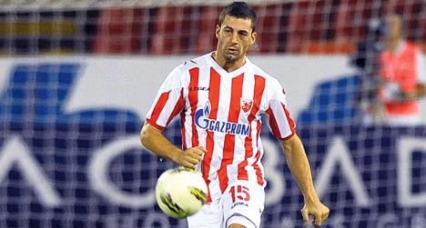 milan-jovanovic-fk-crvena-zvezda-sa-pintu-marakana.jpg