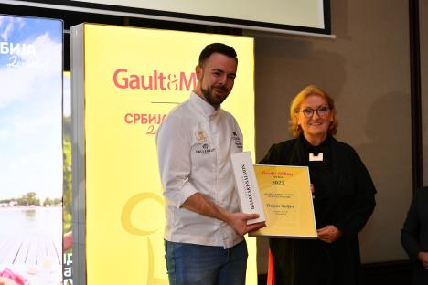 dejan--veljin-pastry-chef-i-mira-semic-direktorica-gault-millau-slovenija.jpg