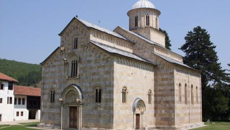 decani1003x570.jpg