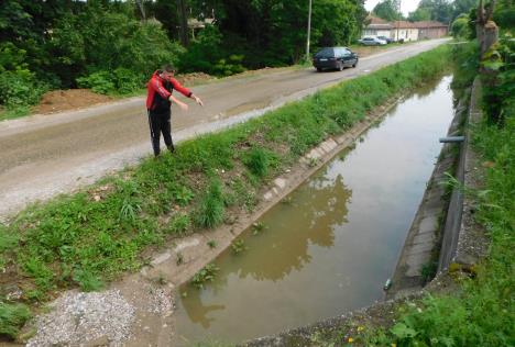 loznica--skocio-naglavacke-i-kanal-prepun-vode.jpg